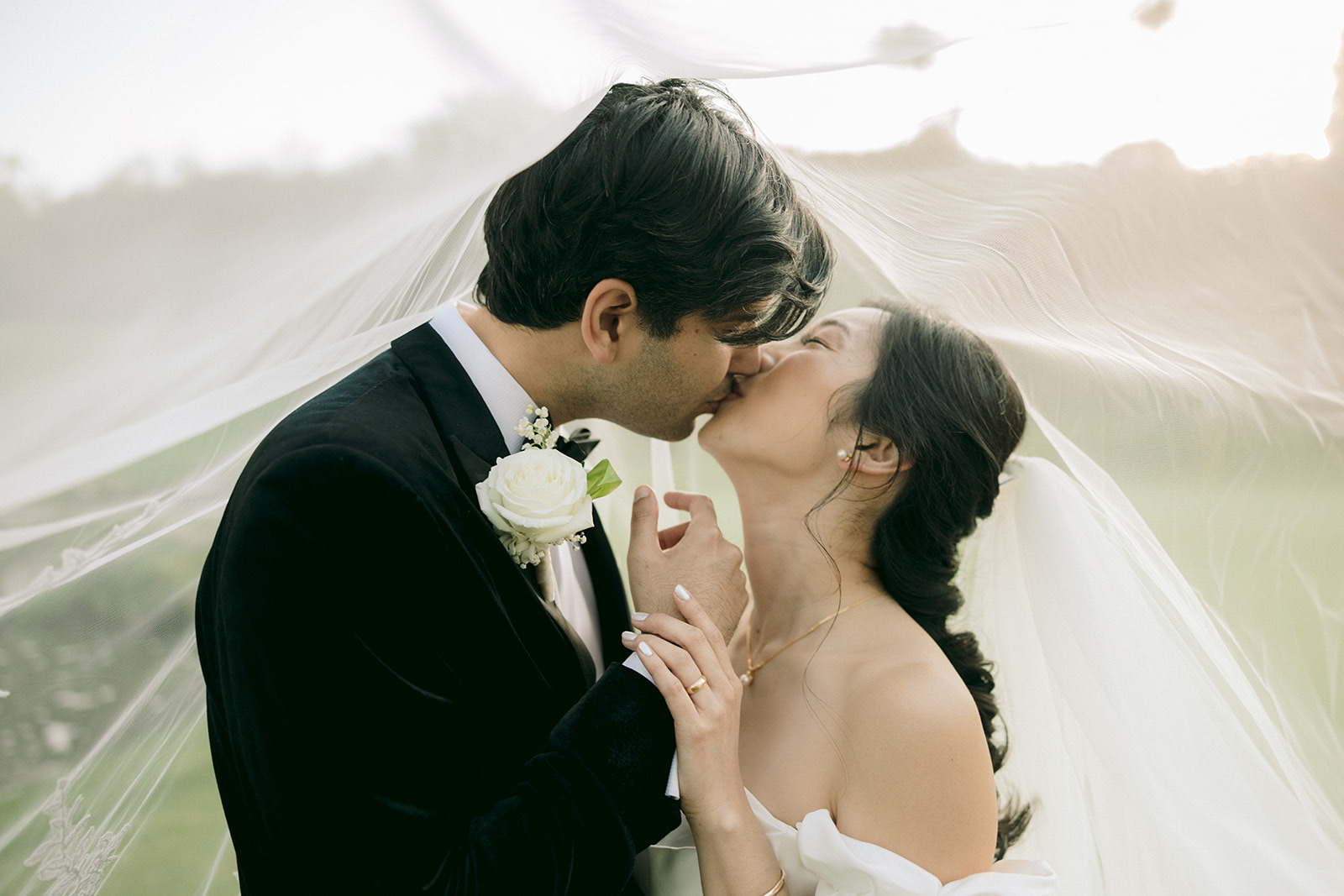 Couple portrait at South Hills Country Club golf course